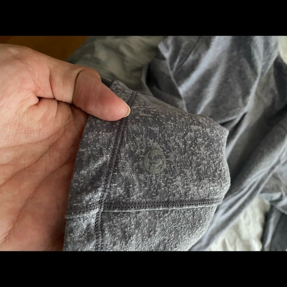 Long sleeve Lululemon shirt - Picture 3 of 3
